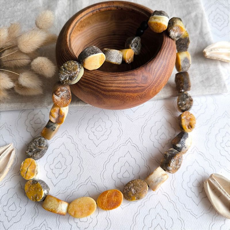 Бусы "Овал" из янтаря