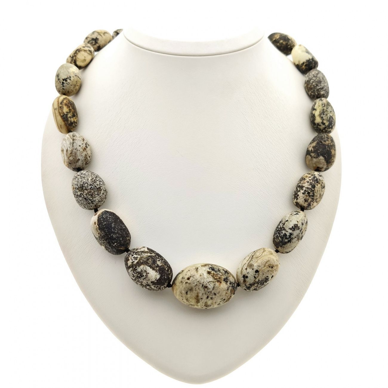 Бусы "Слива" из янтаря