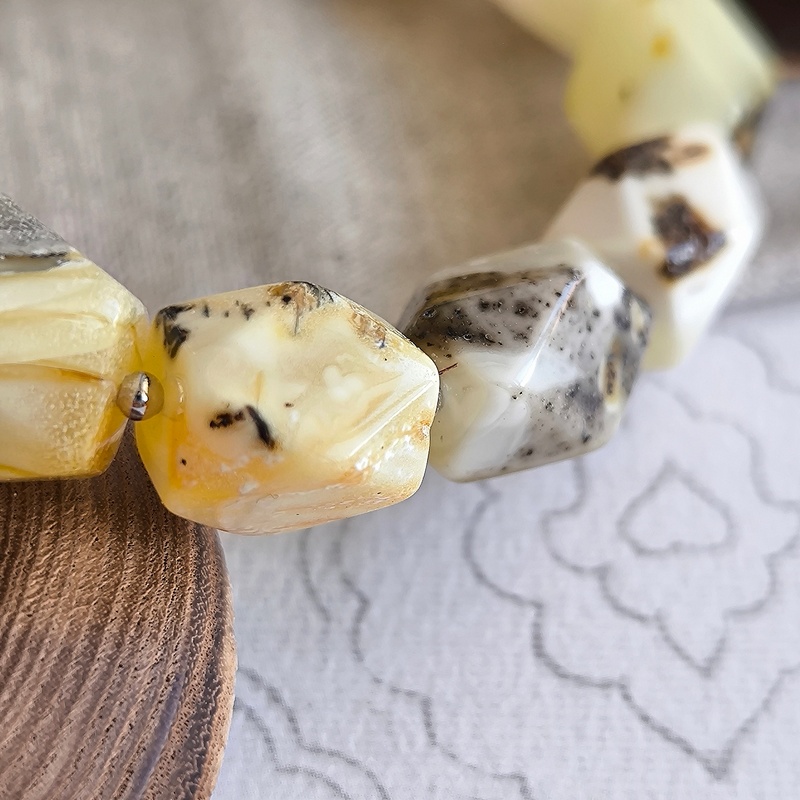 Браслет "Конфетка" янтарь