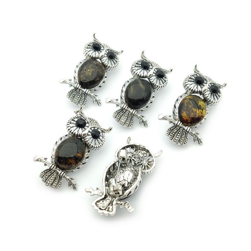 Брошь "Сова Б" янтарь