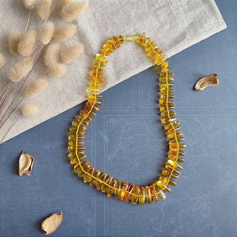 Бусы "Юлия" из янтаря