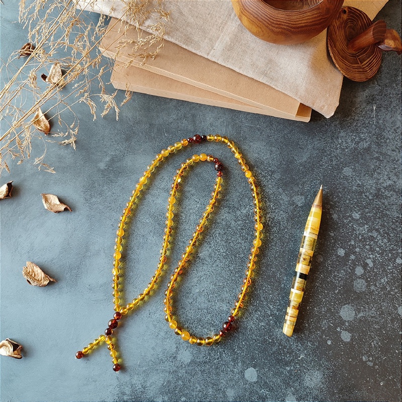 Четки будд. янтарь