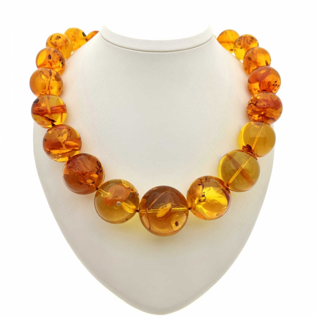 Бусы "Шар" из янтаря