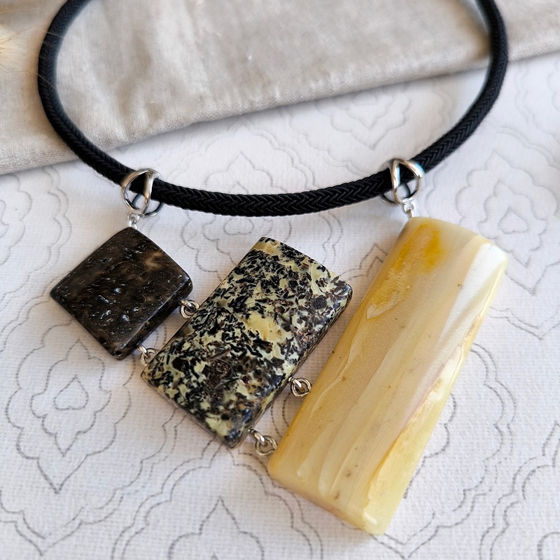 Колье авторское Янтарь а7506900044 (2)