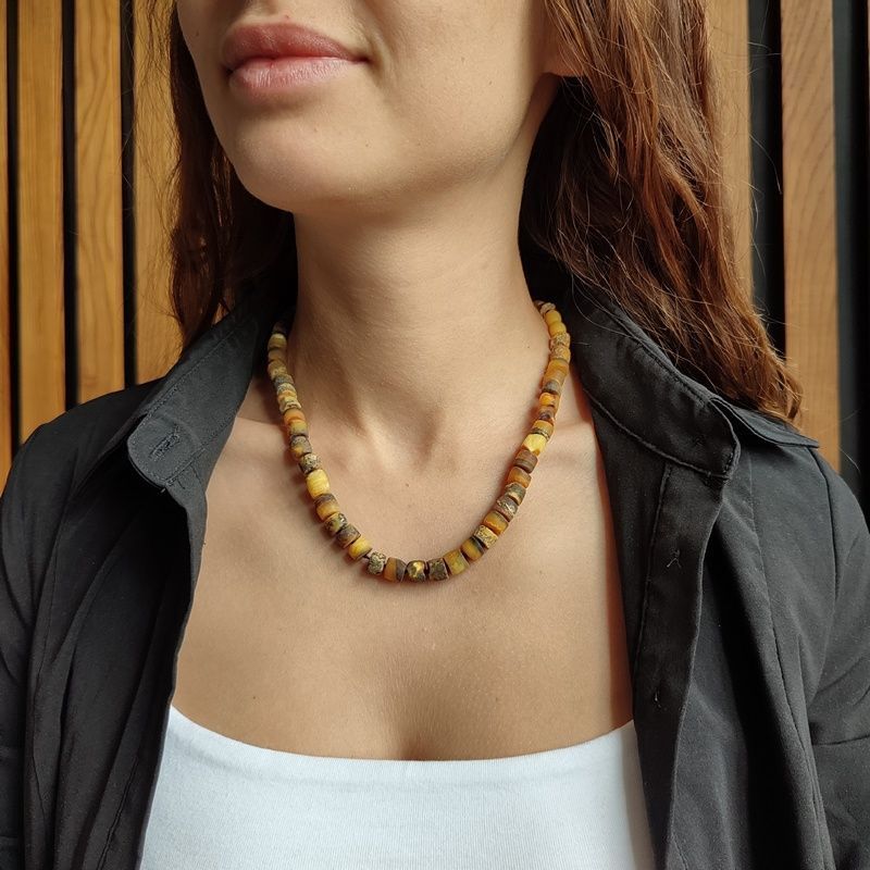 Бусы "Пеньки" из янтаря