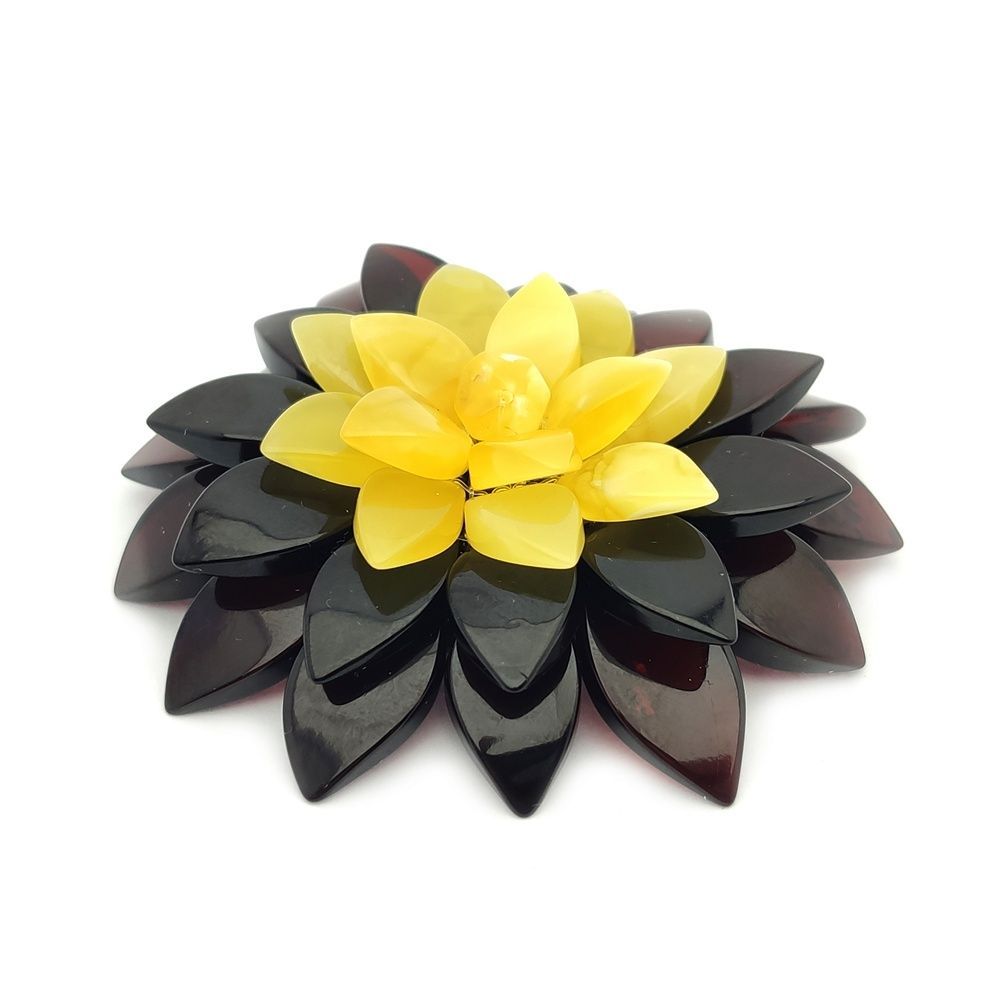 Брошь-кулон "Лотос" янтарь