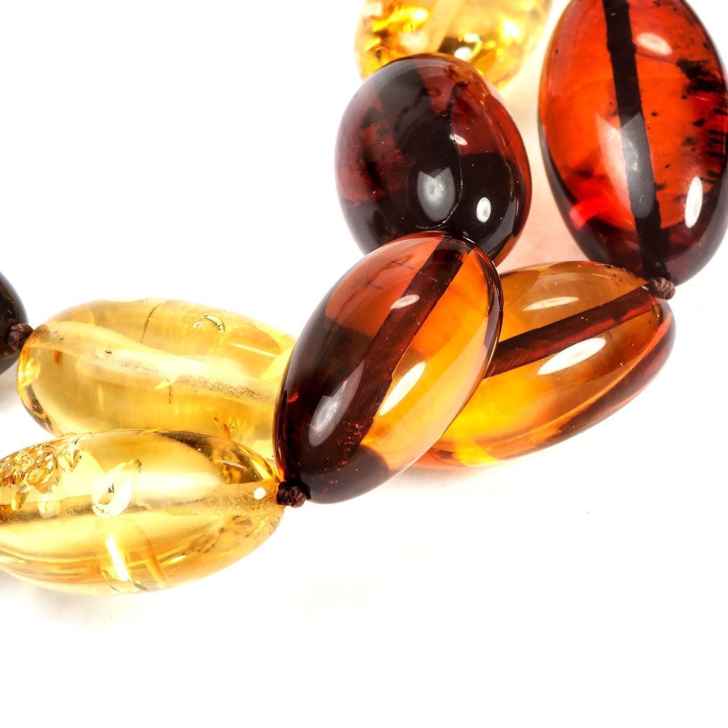 Бусы "Слива" из янтаря