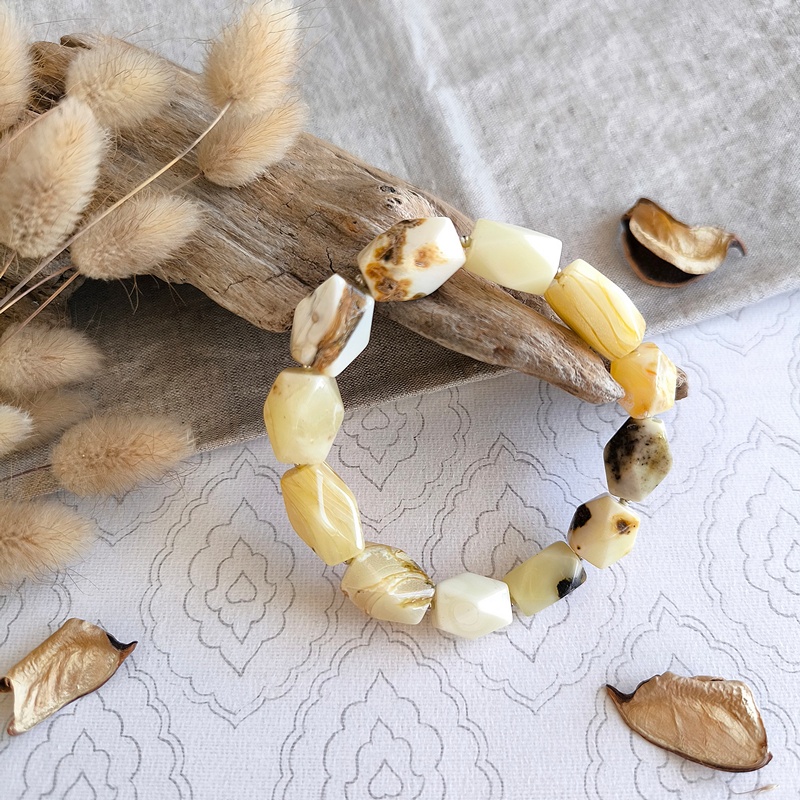 Браслет "Конфетка" янтарь