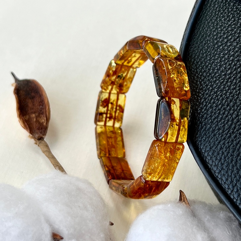 Браслет пласт. янтарь 3121119456-3