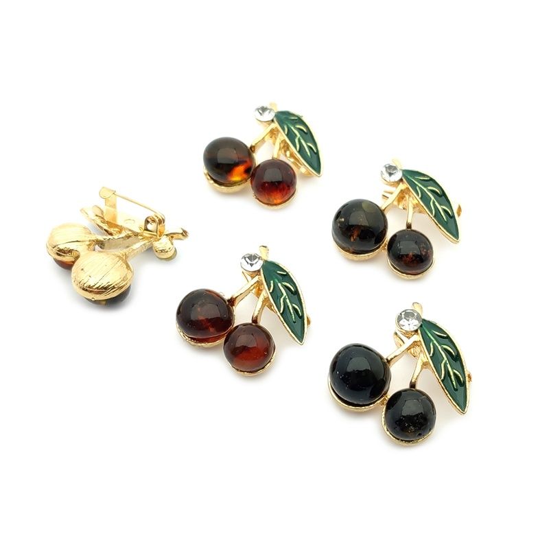 Брошь "Вишня" янтарь