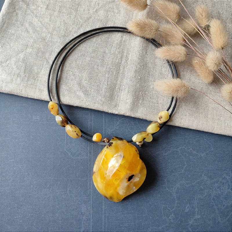 Колье "Ева" янтарь