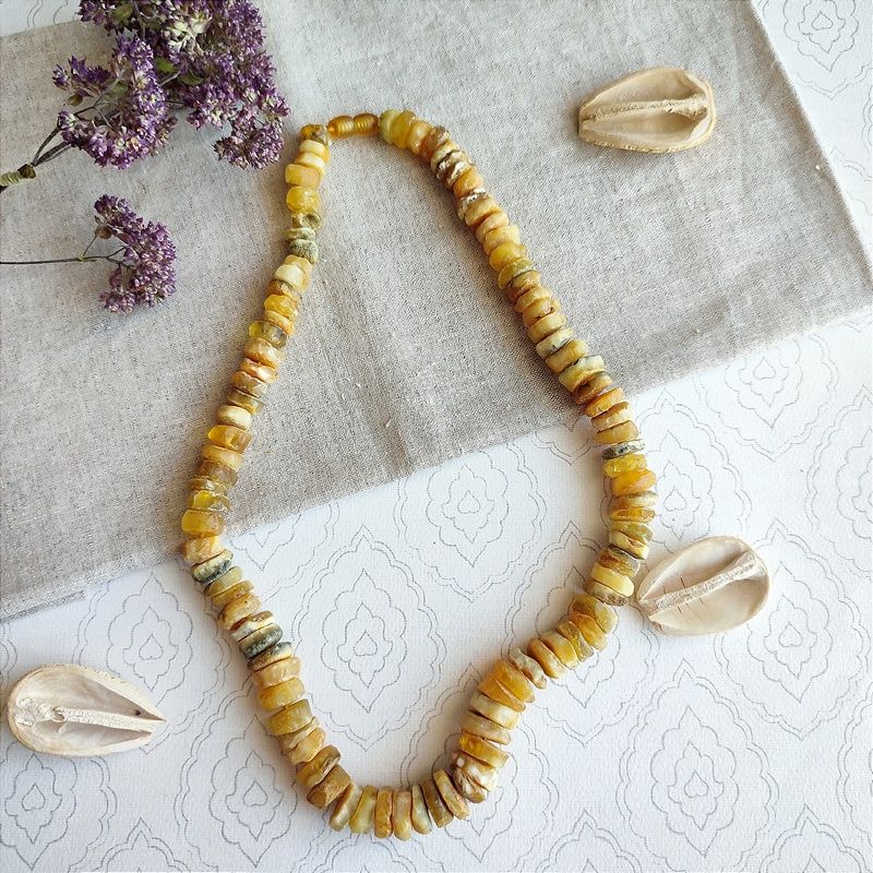 Бусы "Таблетка" из янтаря