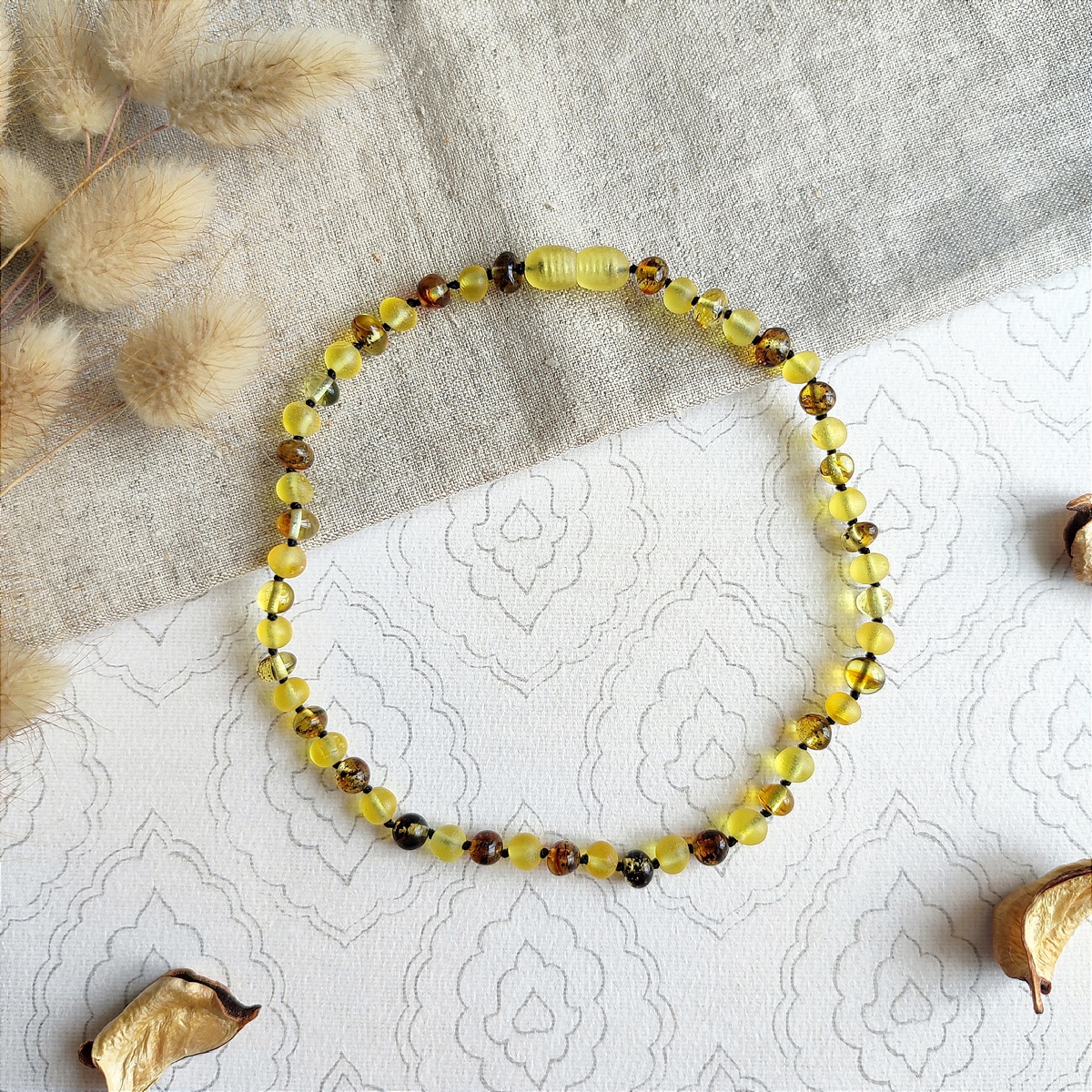 Бусы детские из янтаря