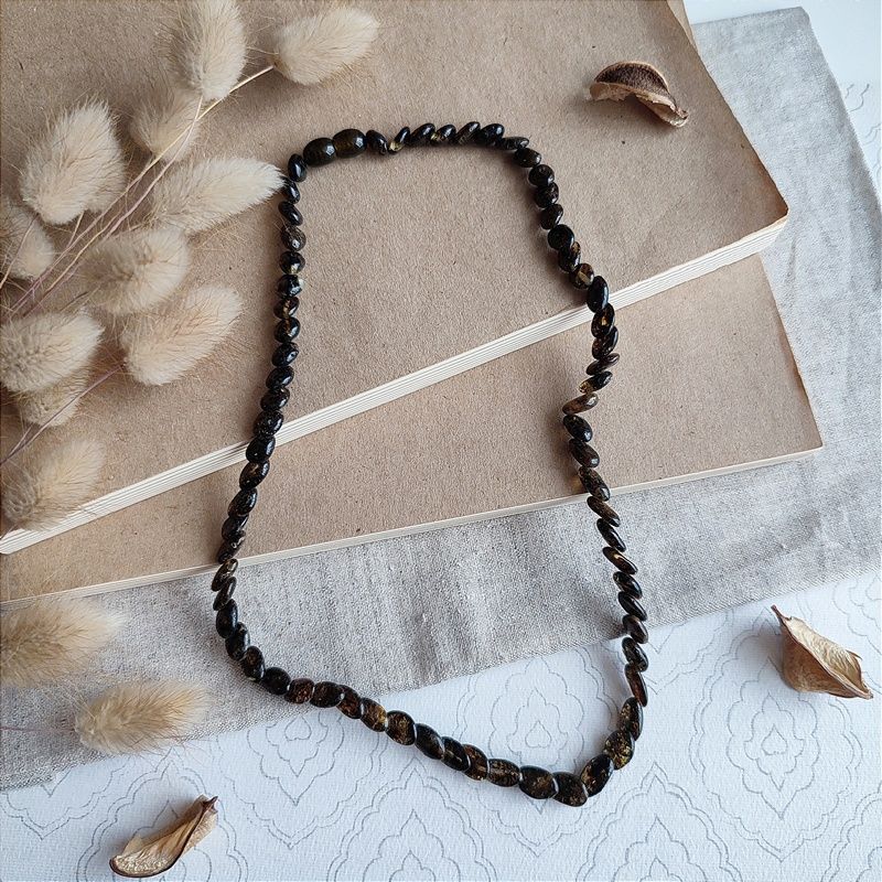 Бусы "Змейка" из янтаря