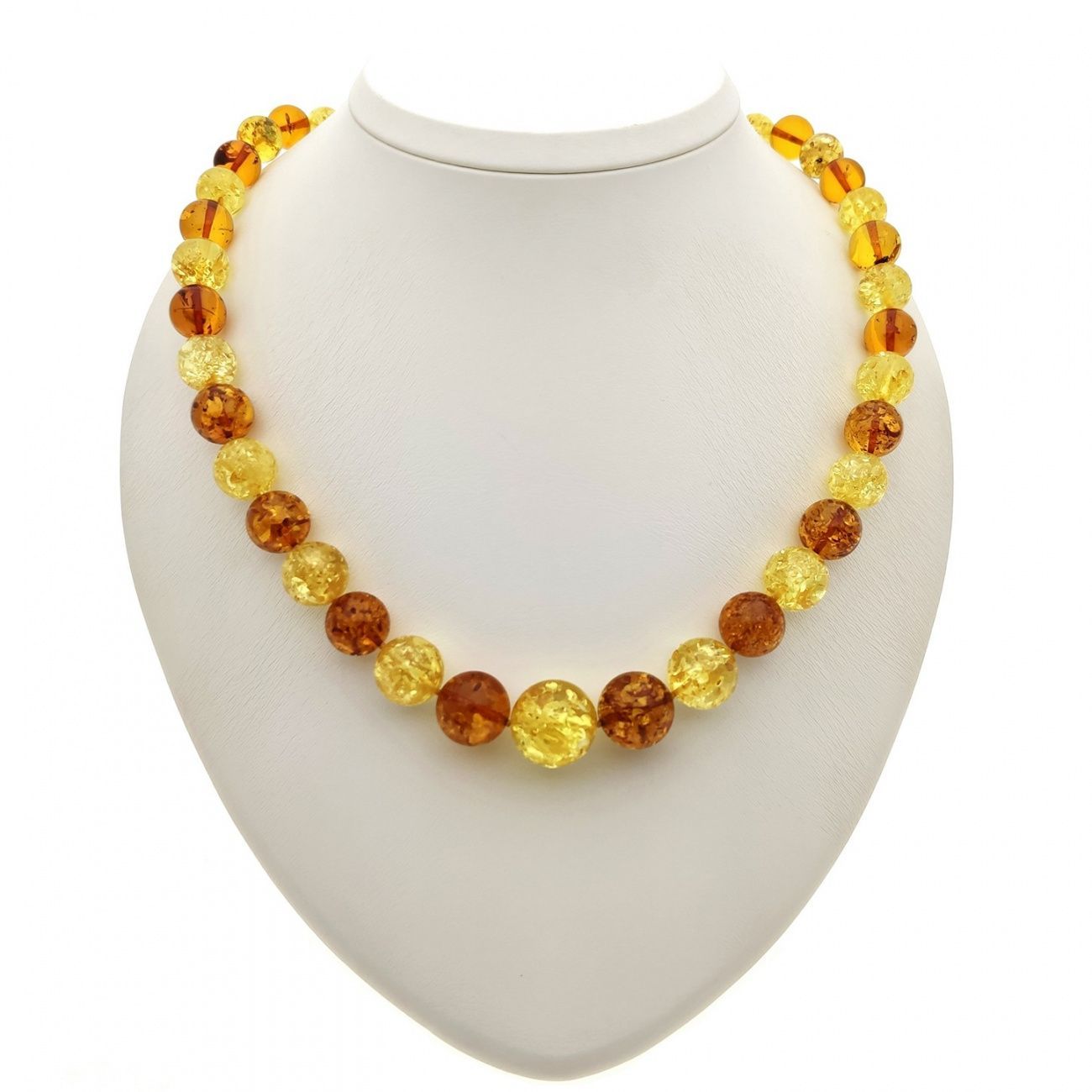 Бусы "Шар" из янтаря