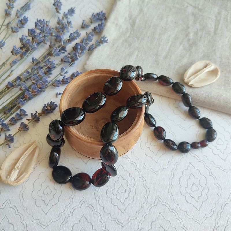 Бусы "Слива" из янтаря