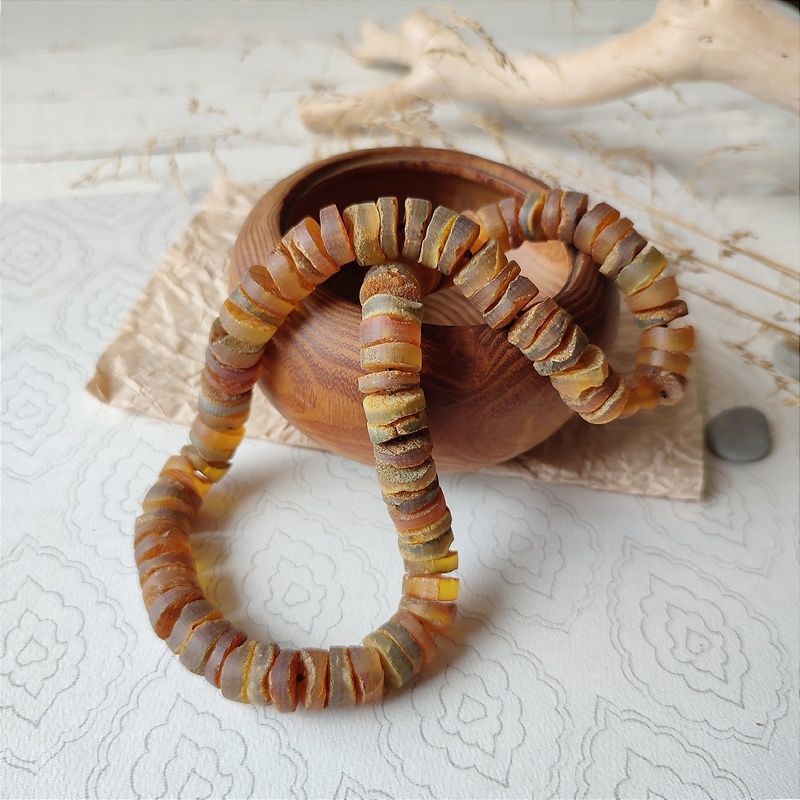 Бусы "Таблетка" из янтаря