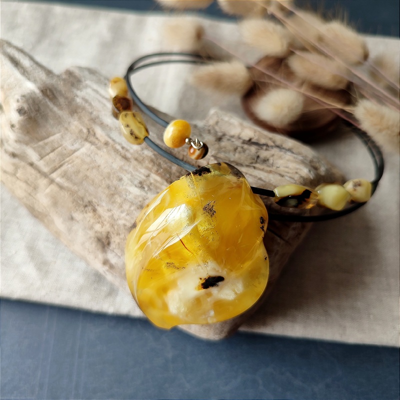 Колье "Ева" янтарь