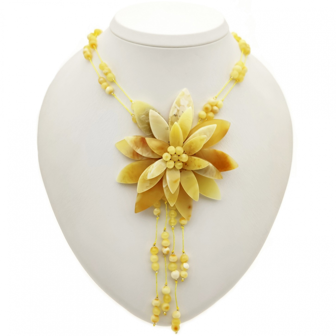 Колье "Цветок" янтарь