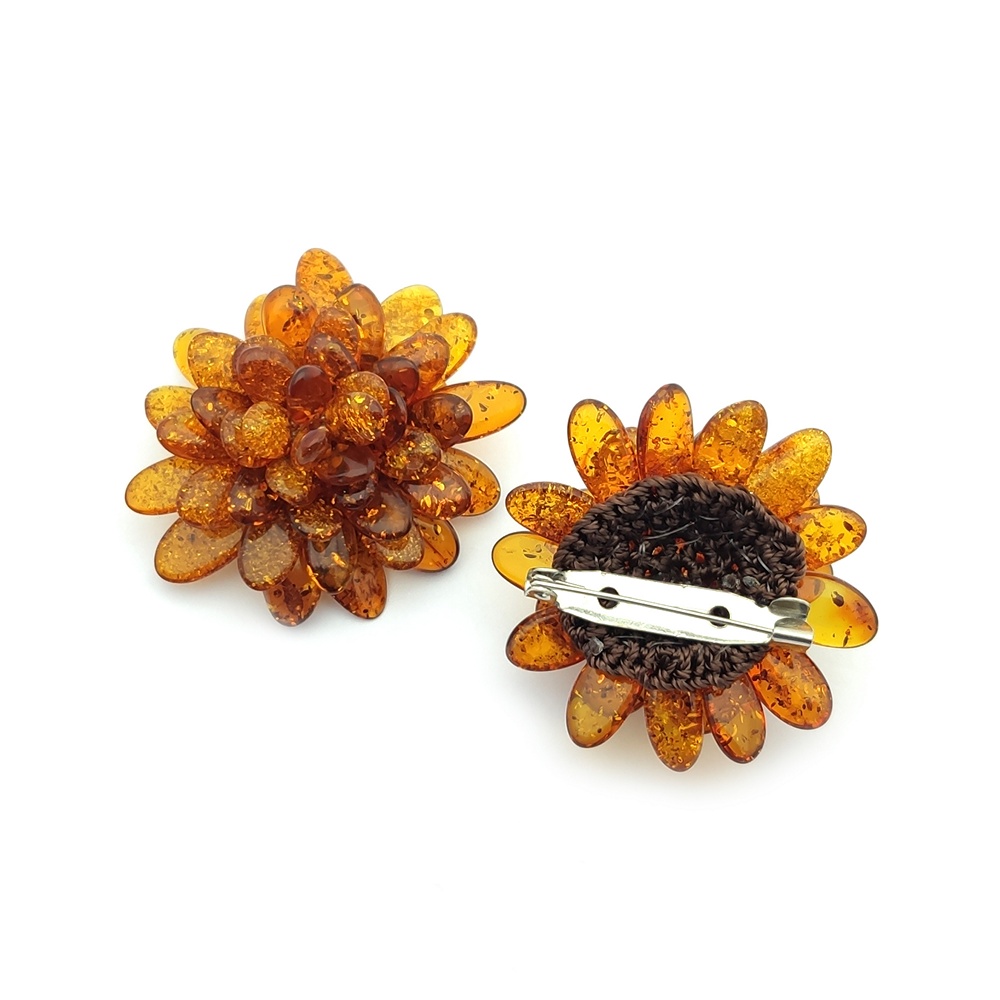 Брошь "Хризантема" янтарь