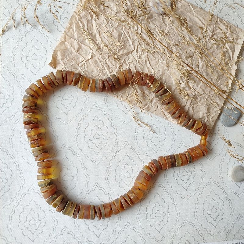 Бусы "Таблетка" из янтаря