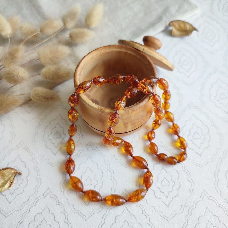 Бусы "Оливка" из янтаря