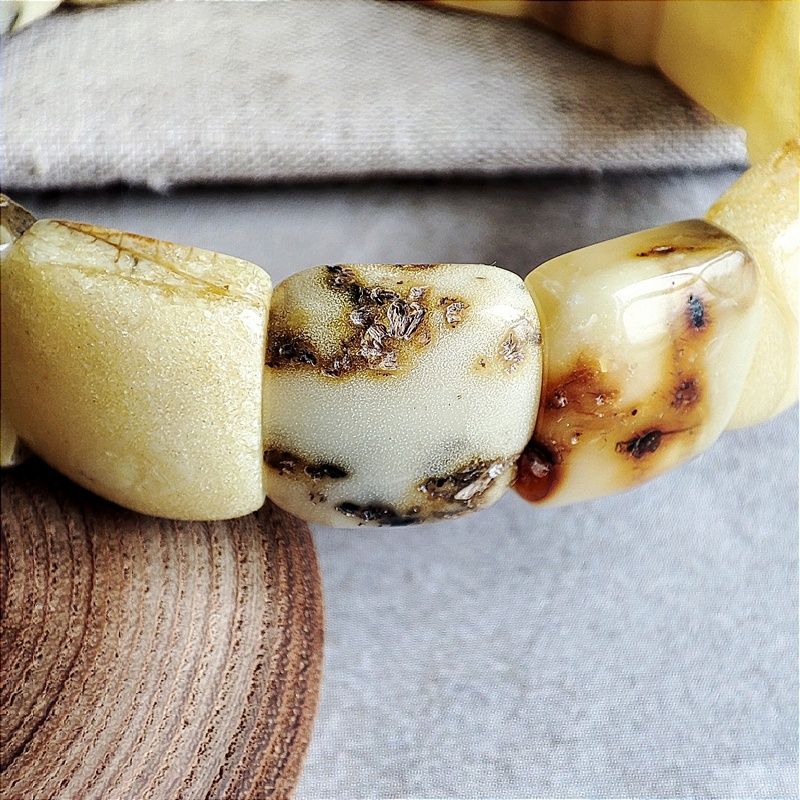 Браслет "Ириска" янтарь