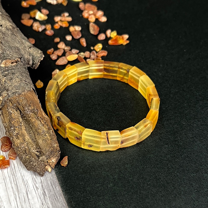 Браслет Муж. янтарь 3421119487 (2)