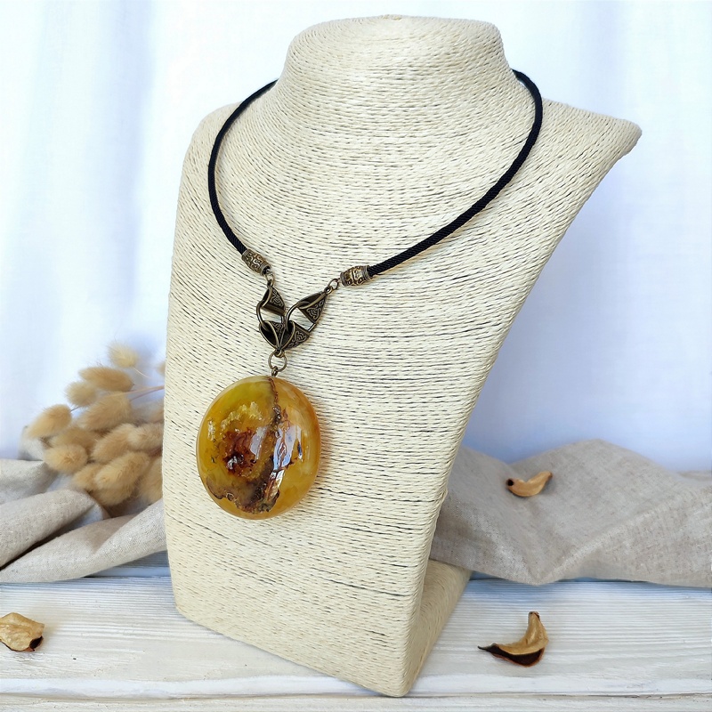Колье авторское Янтарь а7506900014
