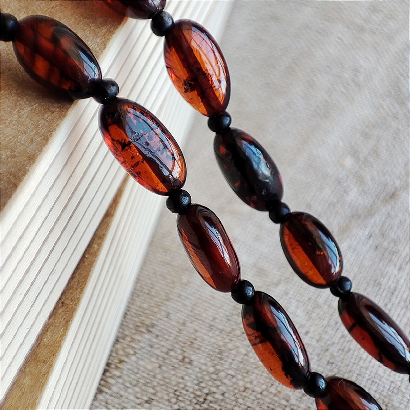 Шнурок для очков, янтарь