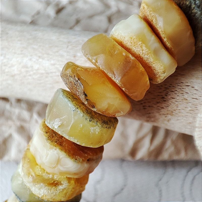 Бусы "Таблетка" из янтаря