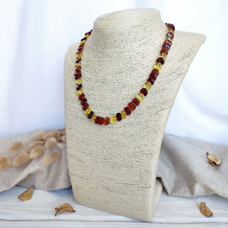 Бусы "Змейка" из янтаря