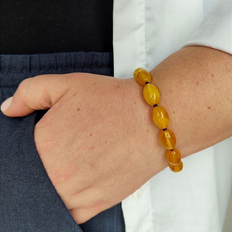 Браслет "Оливка" янтарь