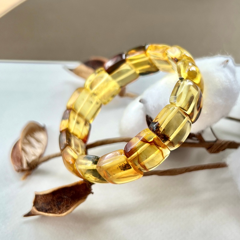 Браслет пласт. янтарь 3401119515-3