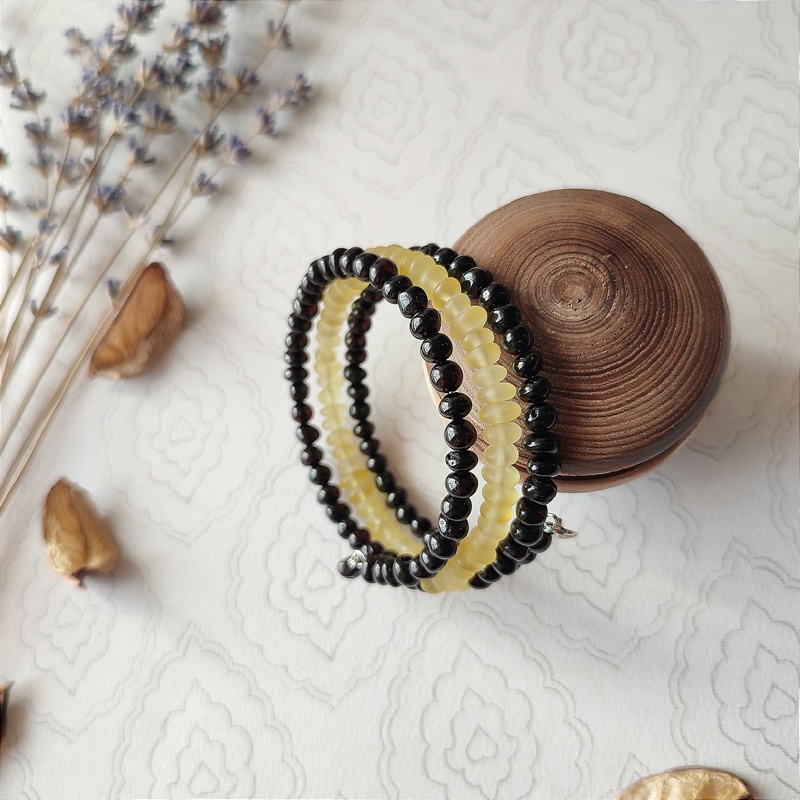 Браслет на струне янтарь 3401204039 (3)