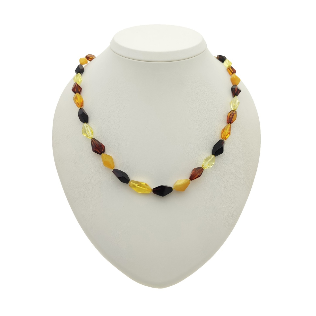 Бусы "Граненка" из янтаря