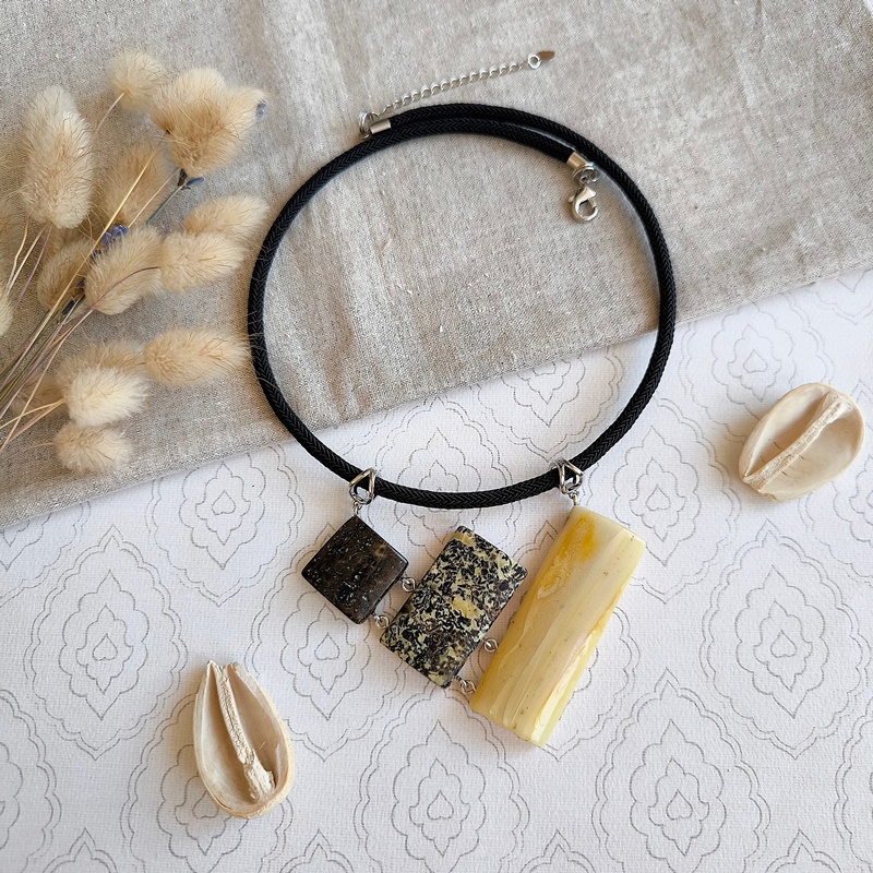 Колье авторское Янтарь а7506900044 (1)