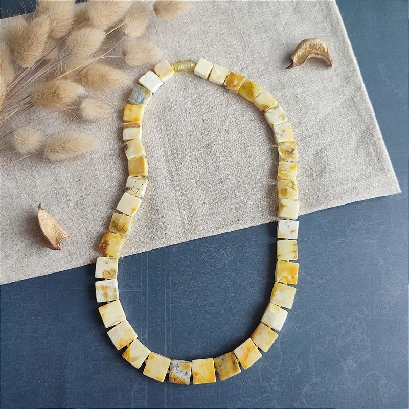 Бусы "Квадрат" янтарь