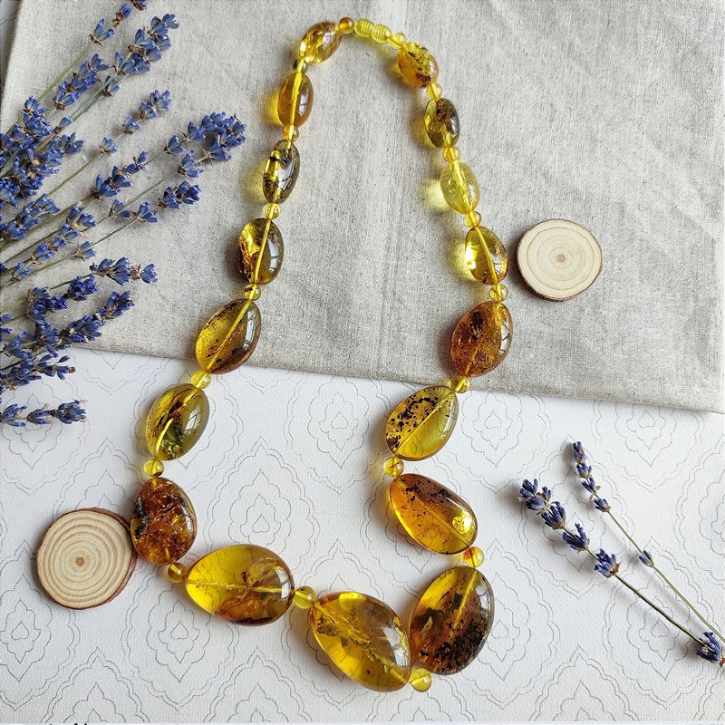 Бусы "Слива" из янтаря