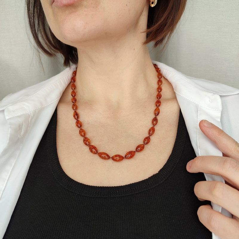 Бусы "Оливка" из янтаря