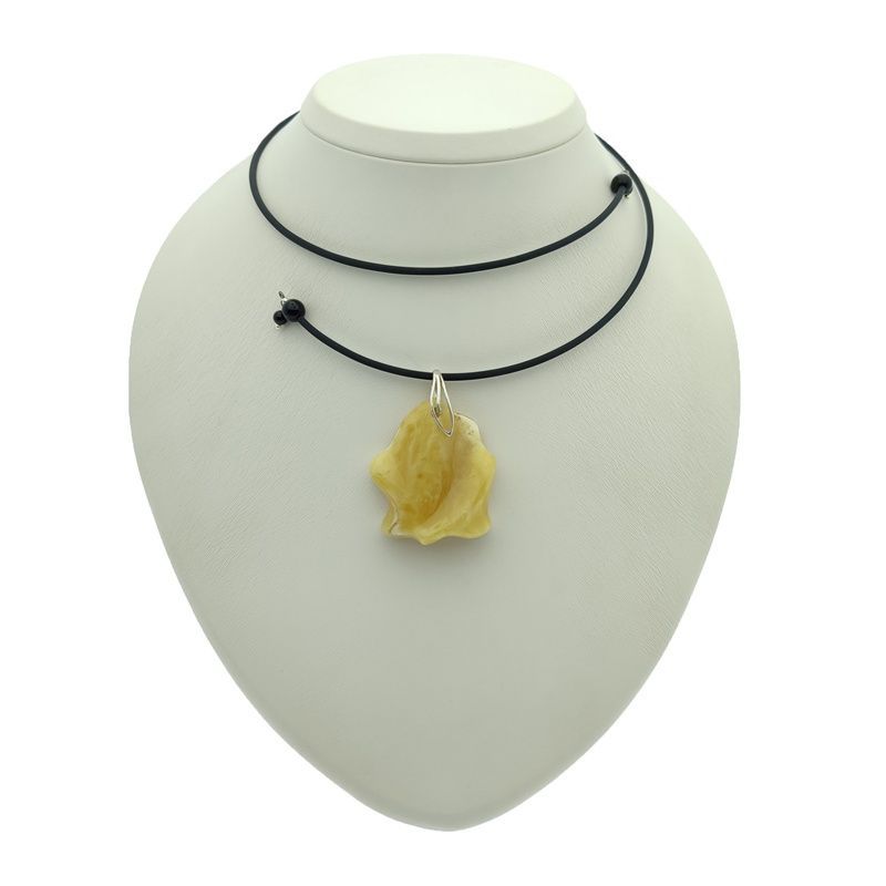 Колье янтарь