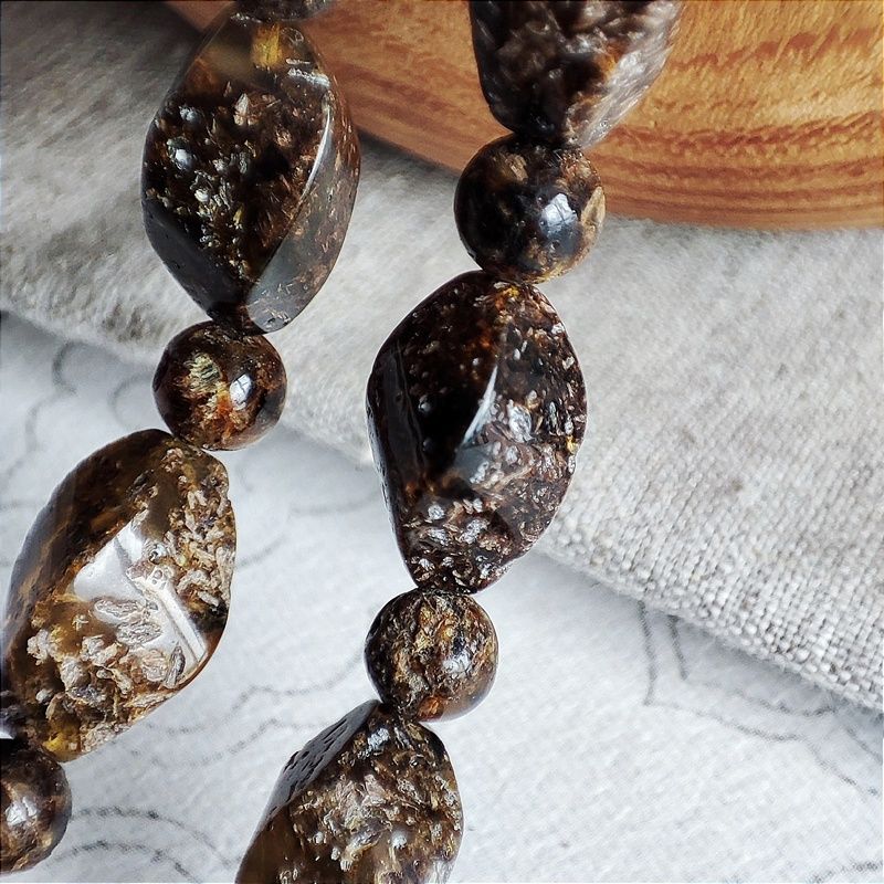 Бусы "Елена" из янтаря