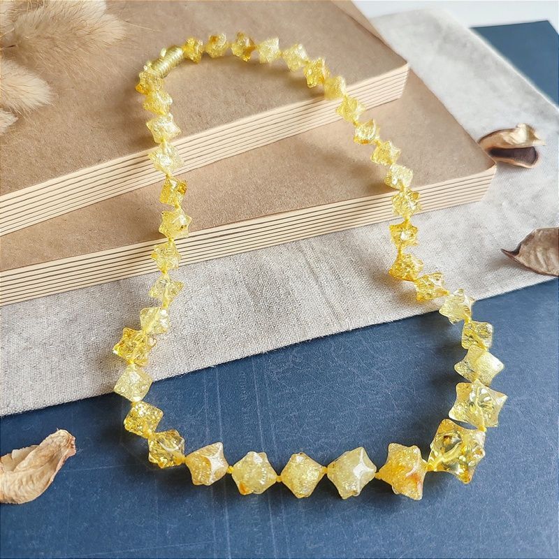 Бусы "Ёжик" из янтаря