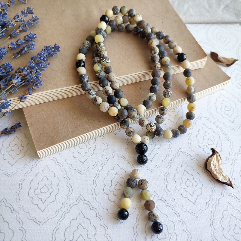 Четки будддийские янтарь 9046100234 (1)