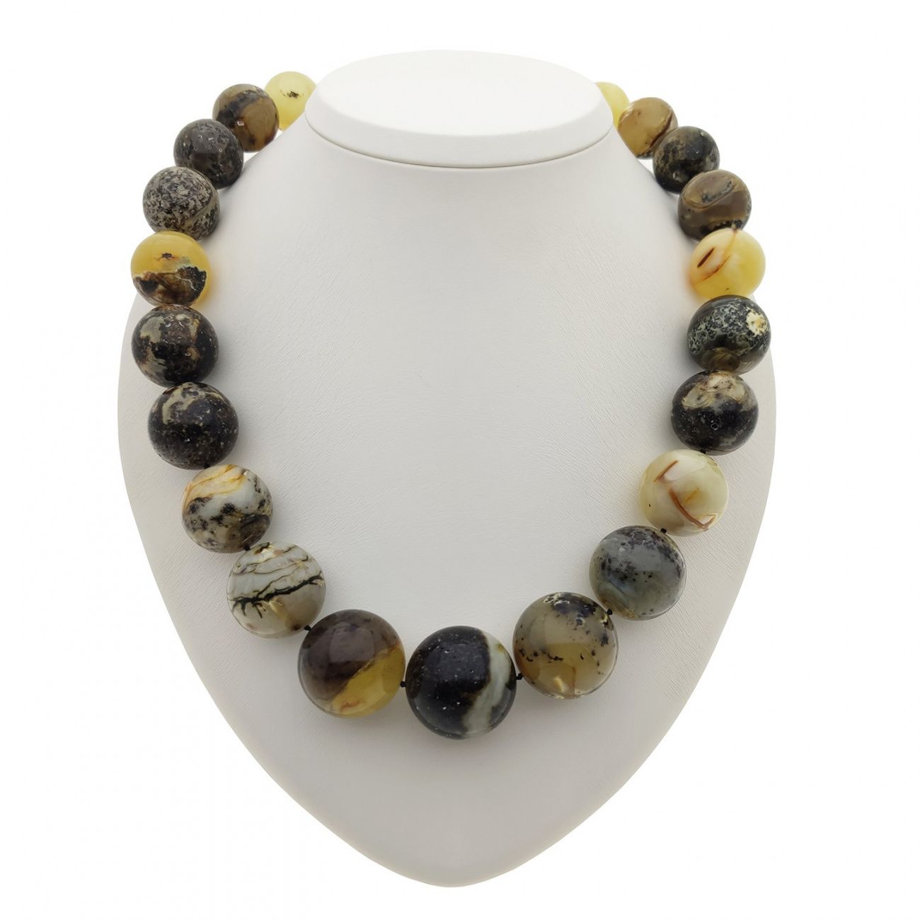 Бусы "Шар" из янтаря