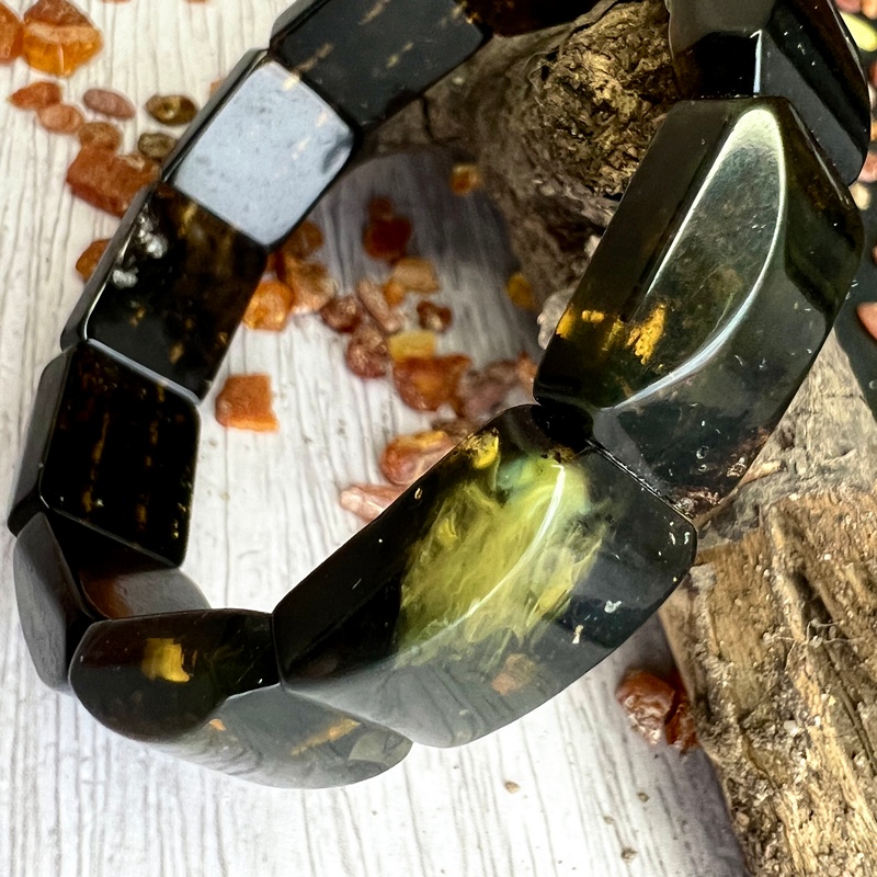 Браслет пласт. янтарь 3211119457 (4)