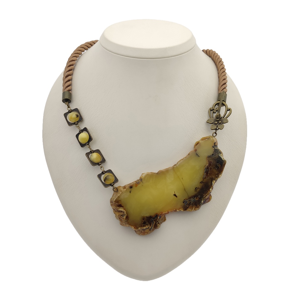 Колье авторское Янтарь а7506300026