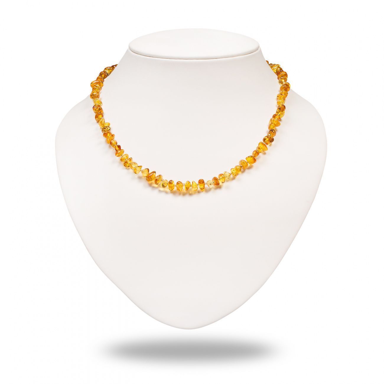 Бусы "Галька" из янтаря