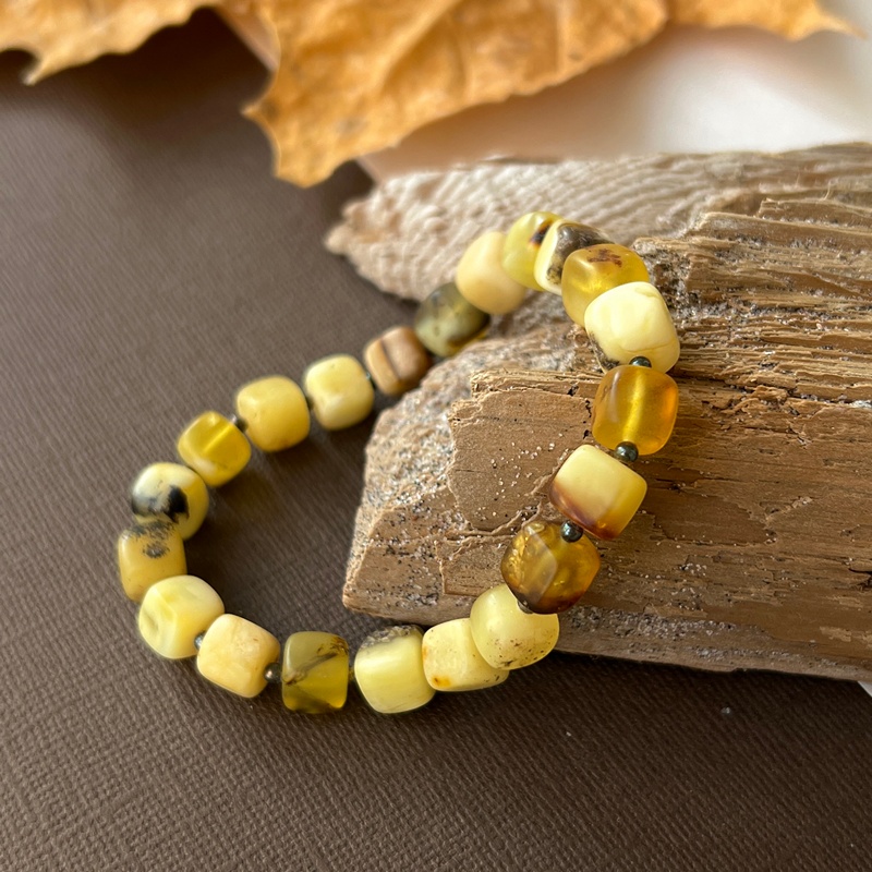 Браслет "Куб" янтарь