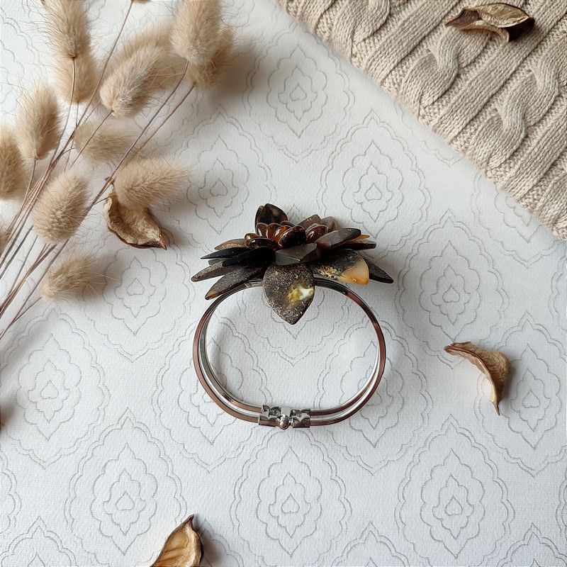 Браслет "Цветок" янтарь